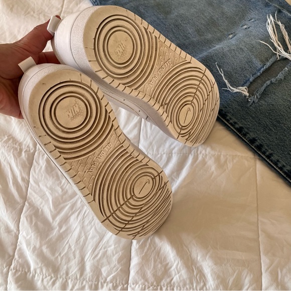 Nike‎ Shoes White Low Top Size 6 - Picture 9 of 10